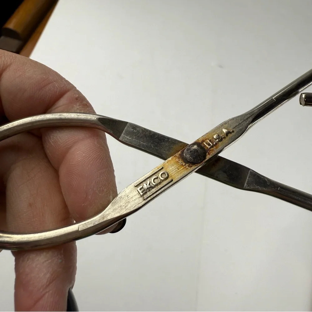 Vintage Ekco Stainless Steel Grabber Tongs Kitchen Utensil SEE ALL PICS.